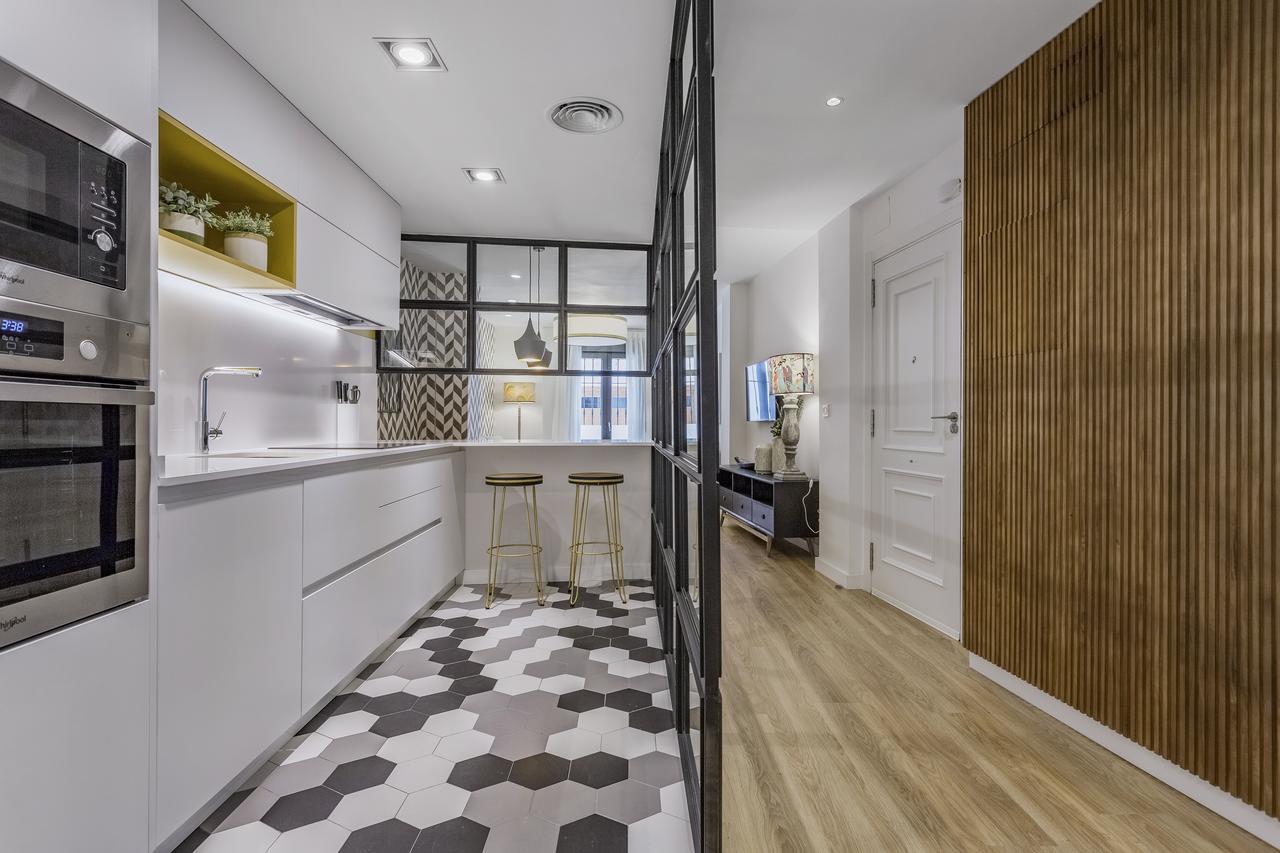 Eleven Real De La Carreteria, By Homing U Appartement