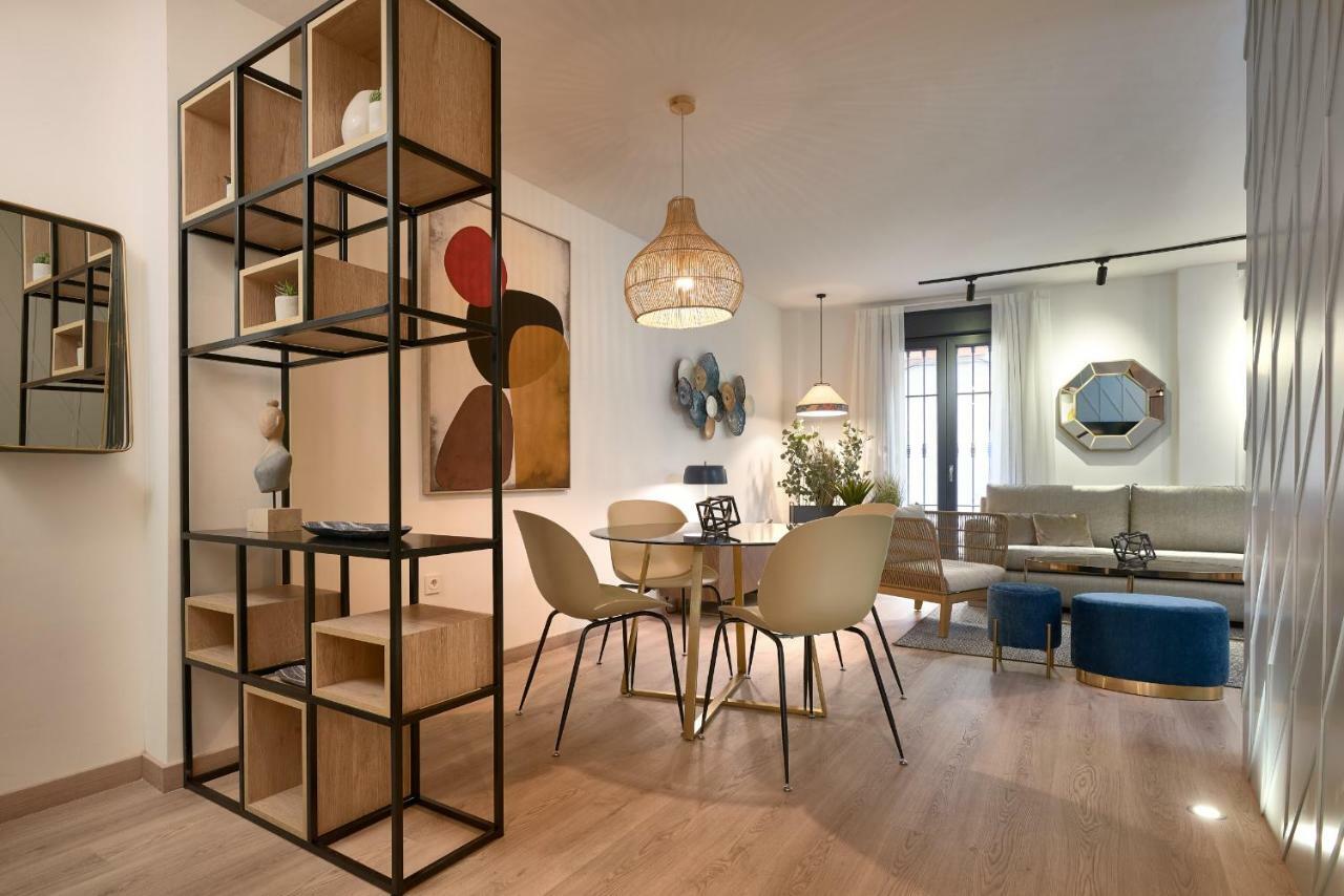 Eleven Real De La Carreteria, By Homing U Appartement